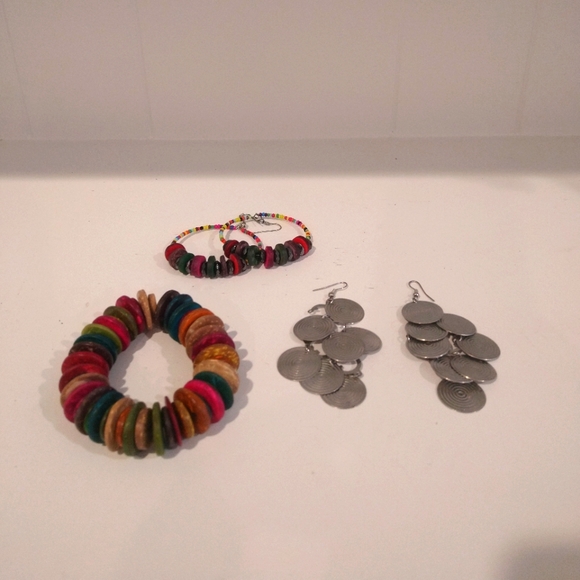 Colorful jewelry combo - Picture 1 of 5